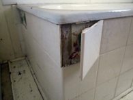 Asbestos Audits Queensland AAQ PL - Renovating Asbestos - Asbestos on Bathtub